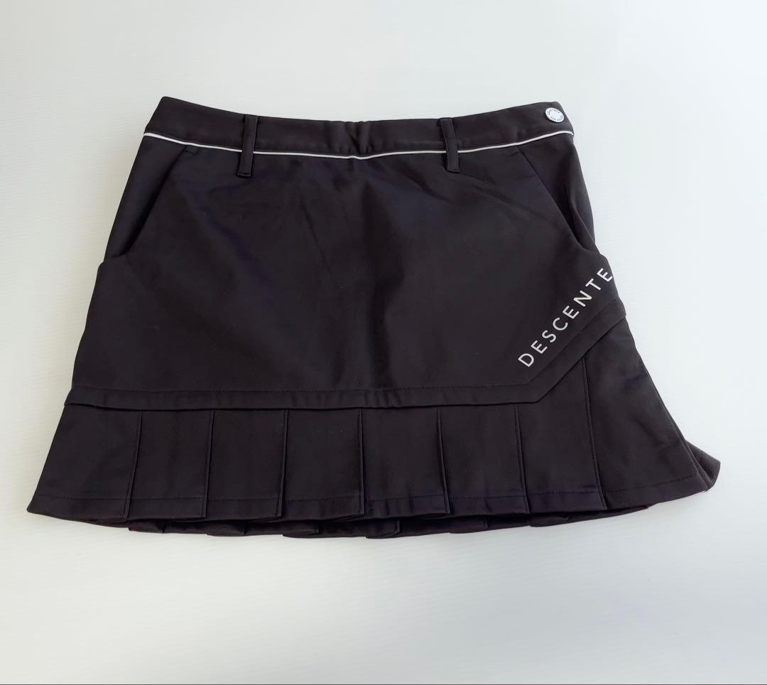 デサントゴルフ　上下セット　タートルネックシャツ　ストレッチスカート