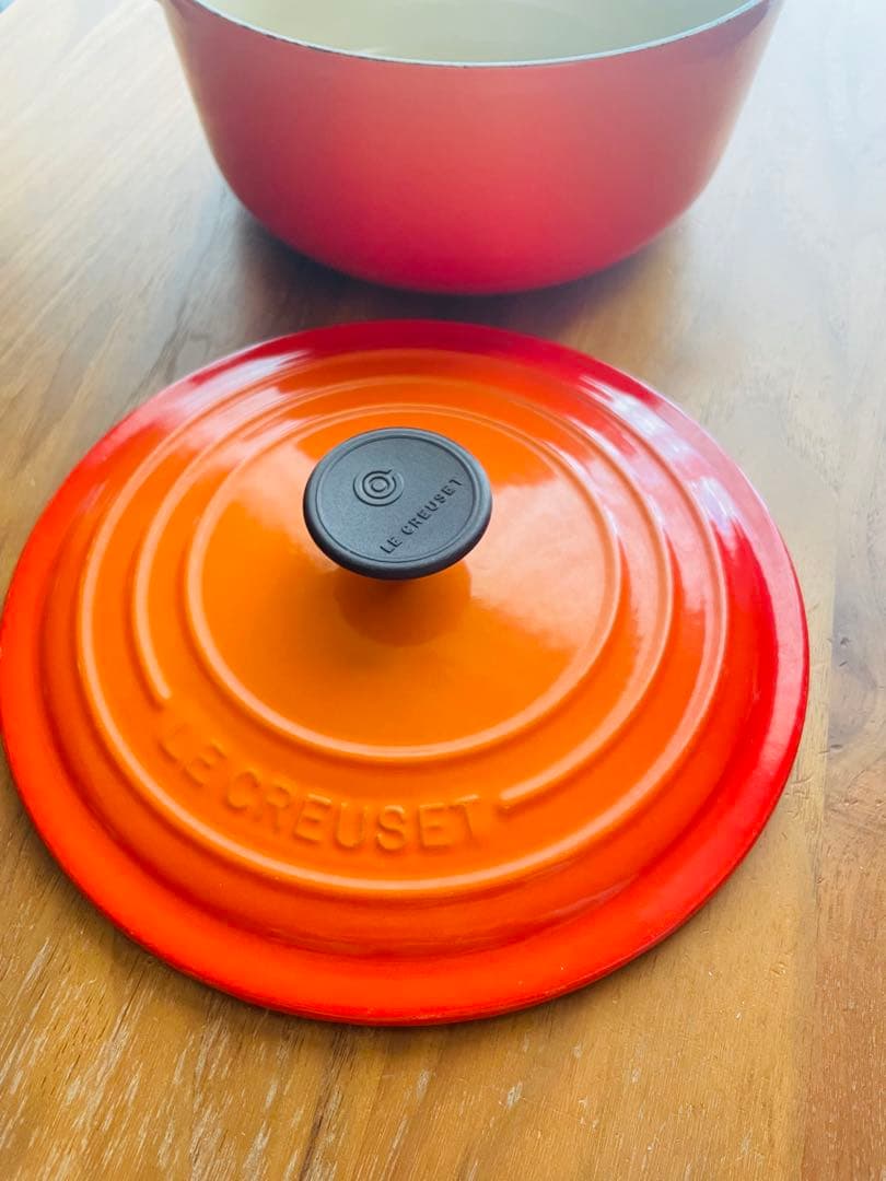 Le Creuset ルクルーゼ　ココット・ロンド 20 cm オレンジ　両手鍋