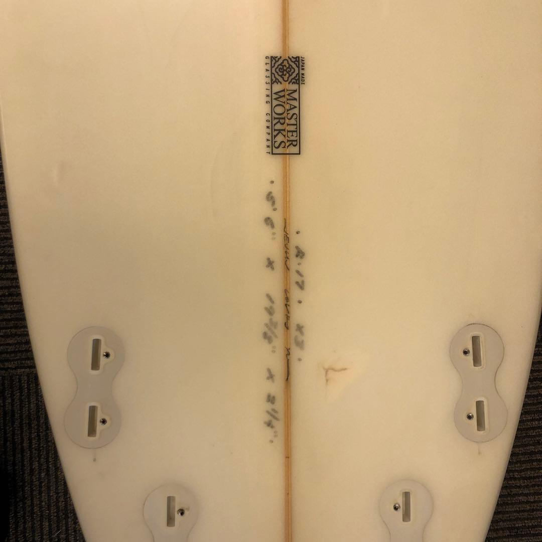Tokoro ショートボード　5フィン付き