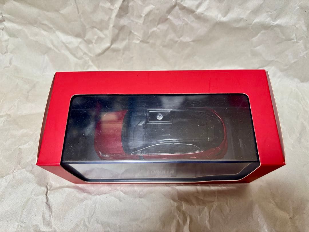 カローラスポーツ　カラーサンプル ミニカー　ブラック×レッド　シュリンク未開封
