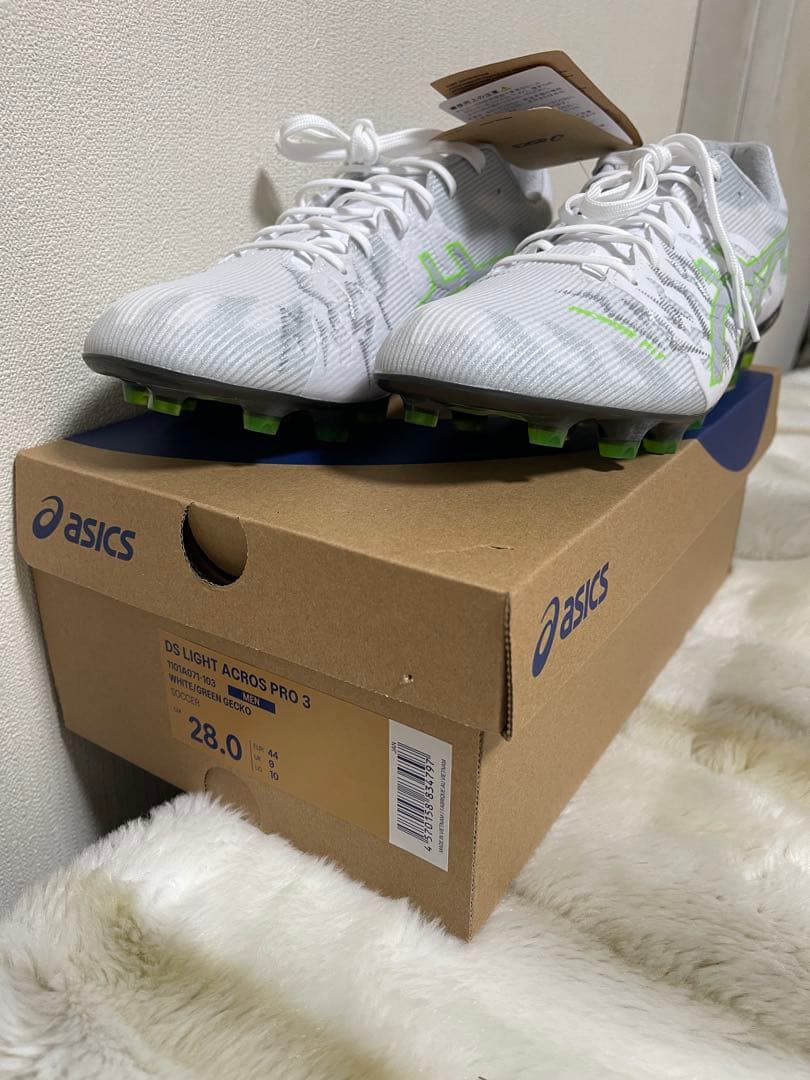 新品—asicsDS LIGHT ACROS PRO 3サッカーシューズ28cm