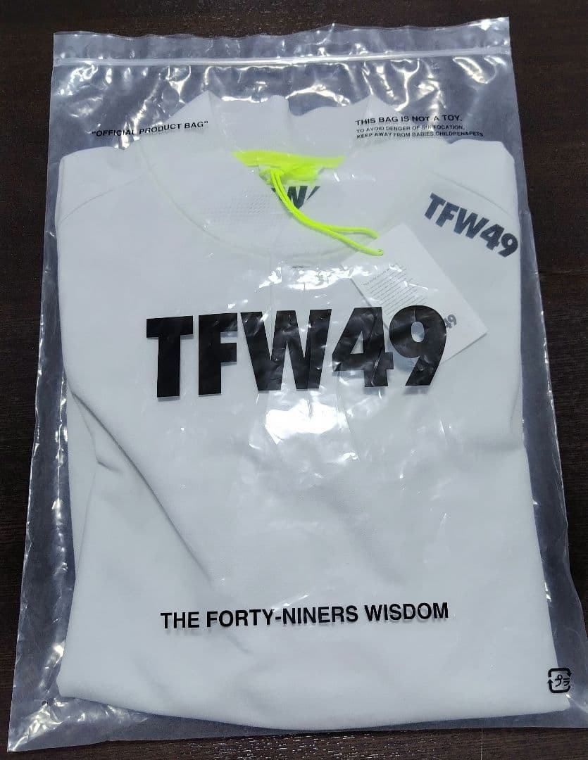 【新品未使用】TFW49 Sサイズ　長袖ポロシャツ　春服