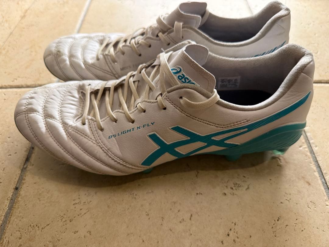 【使用3回のみ美品】ASICS DS LIGHT X-FLY 5