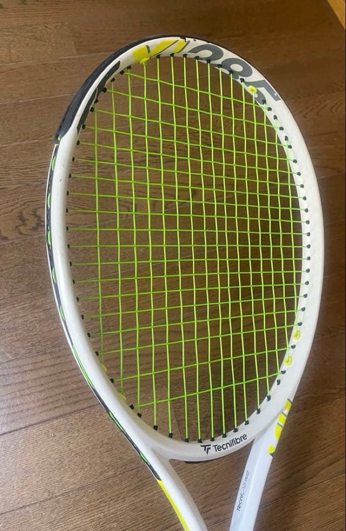 テクニファイバーラケット TF-X1 Tecnifibre 285g グリップ2