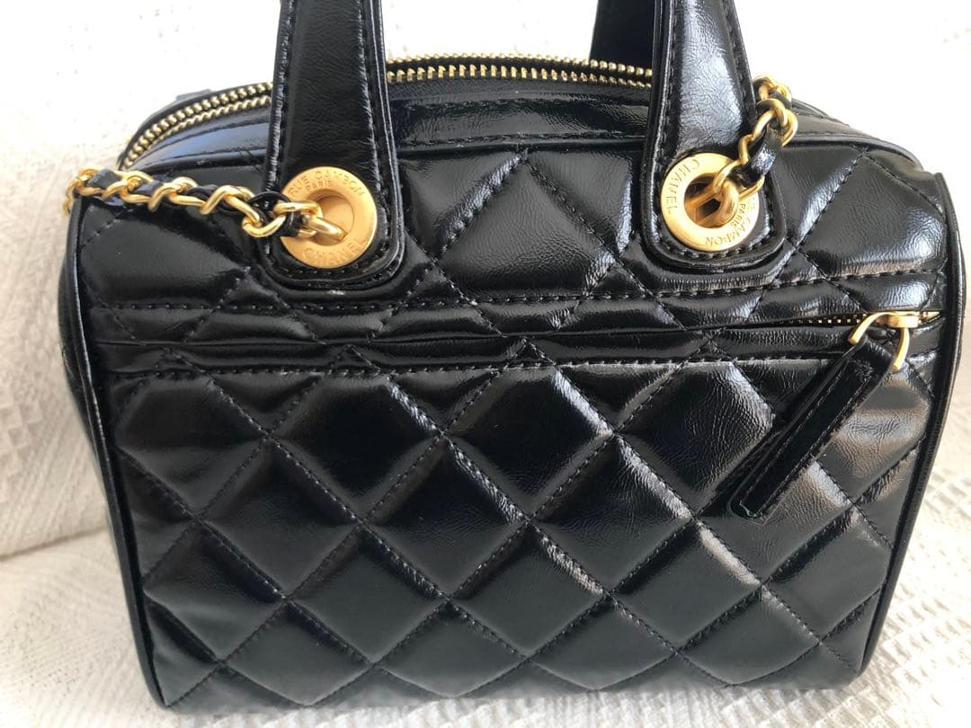 CHANEL ノベルティ キルティング キャビアスキン ミニ ボストンバッグ