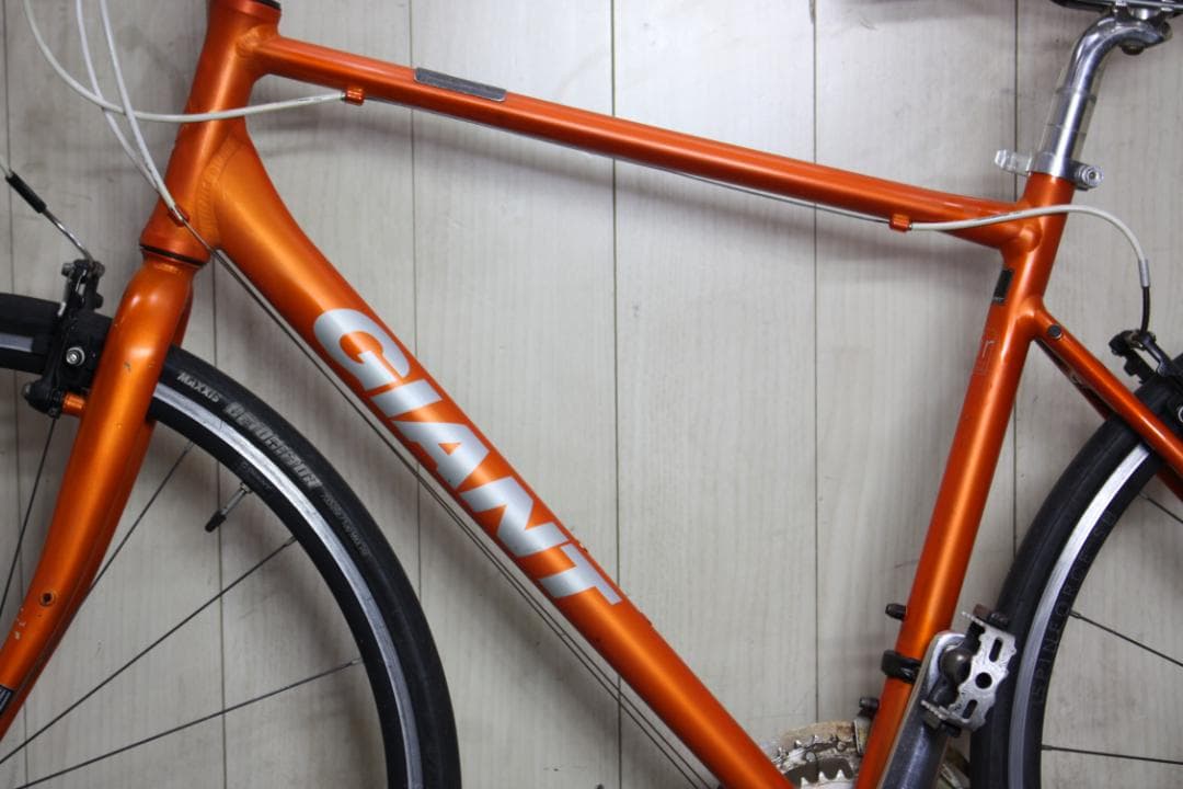 GIANT ESCAPE AIR 700C 軽量アルミ 24速 500mmクロス