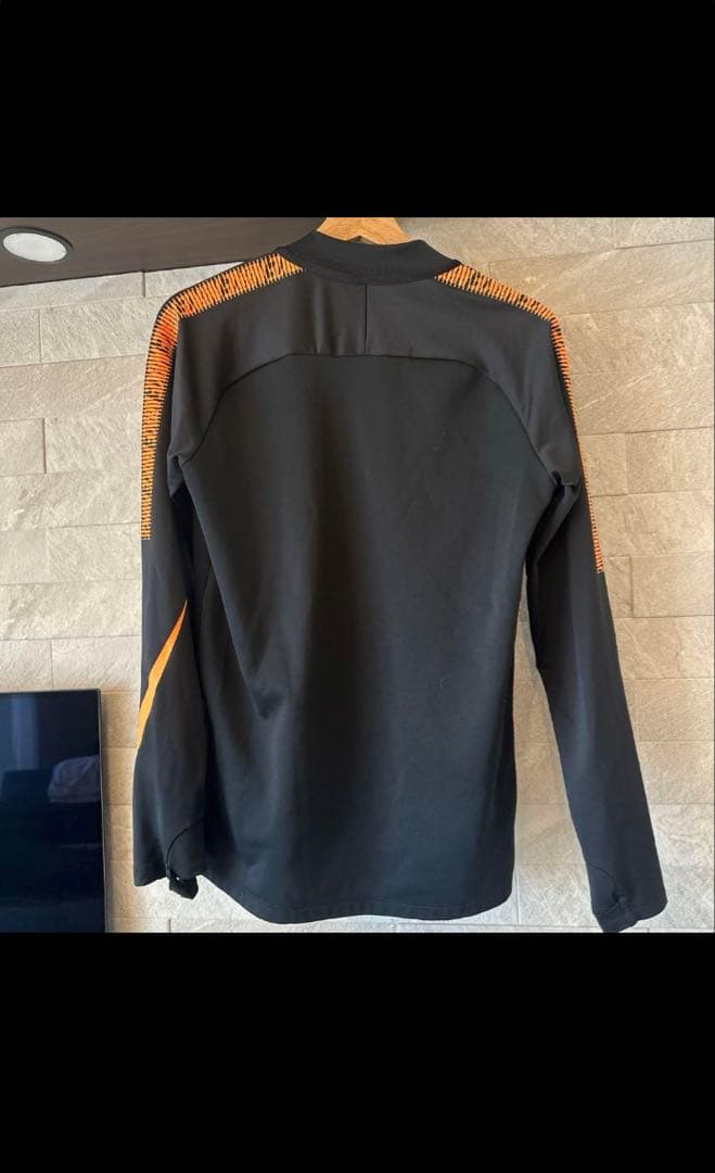 【入手困難】NIKE ドリルトップ上下 黒✖️オレンジ