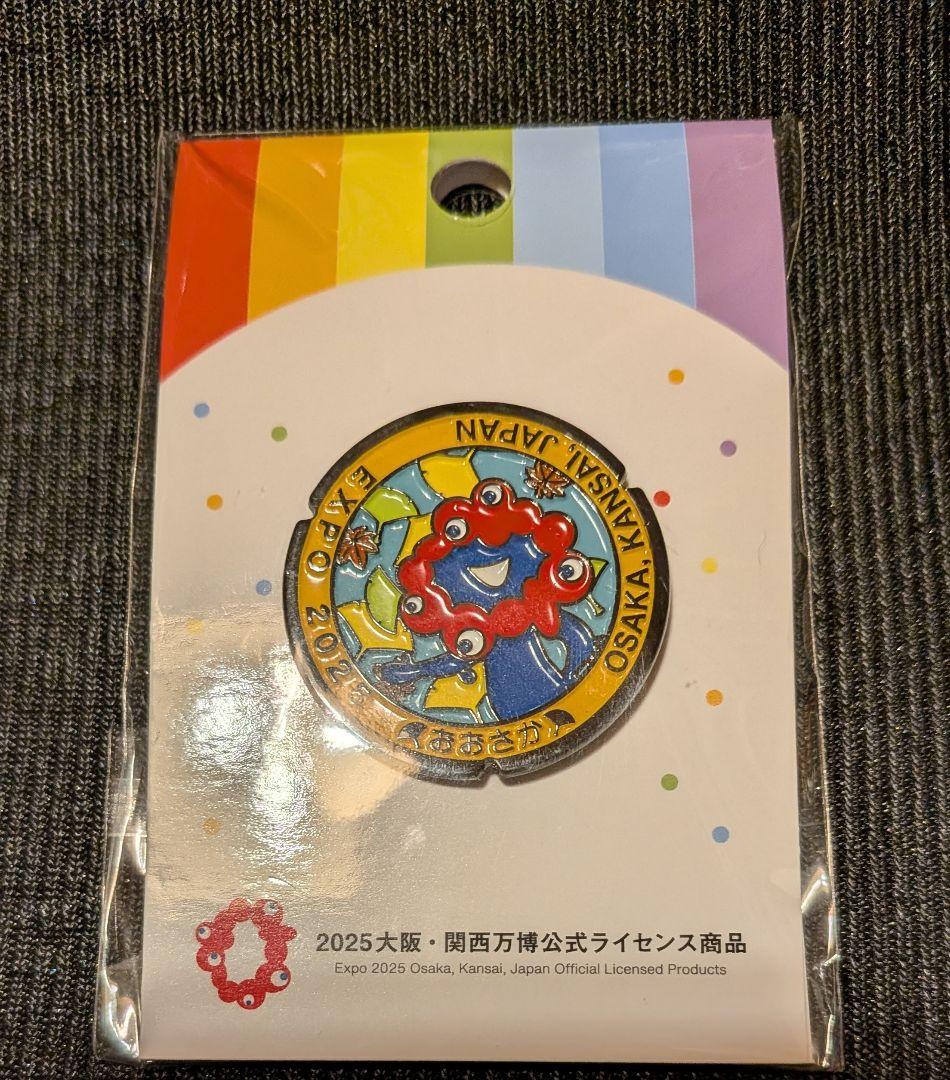 2025年大阪万博公式ピンバッジ　ミャクミャク　マンホール