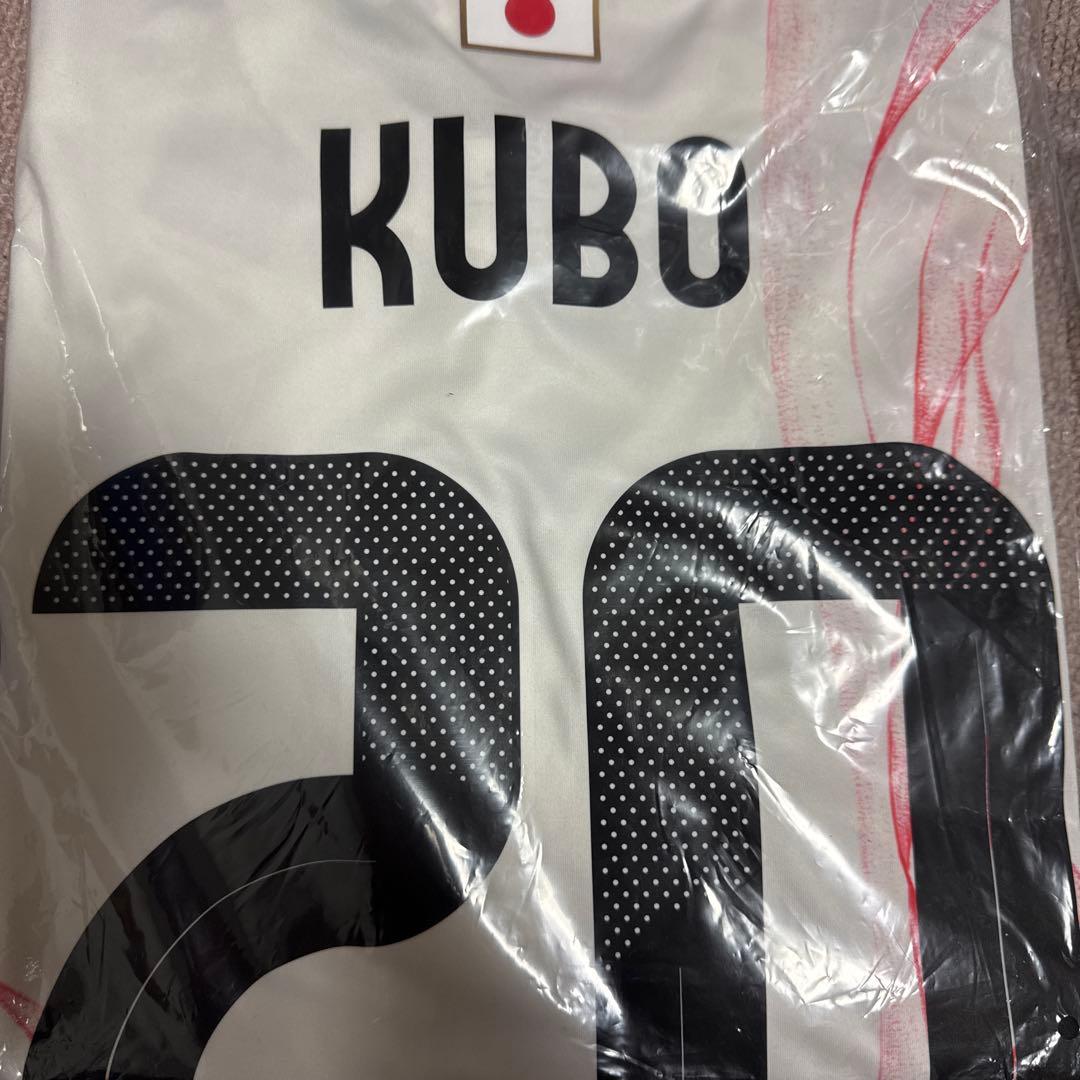 新品未使用タグ付き日本代表 ホームレプリカユニフォーム 20番 久保選手 XL