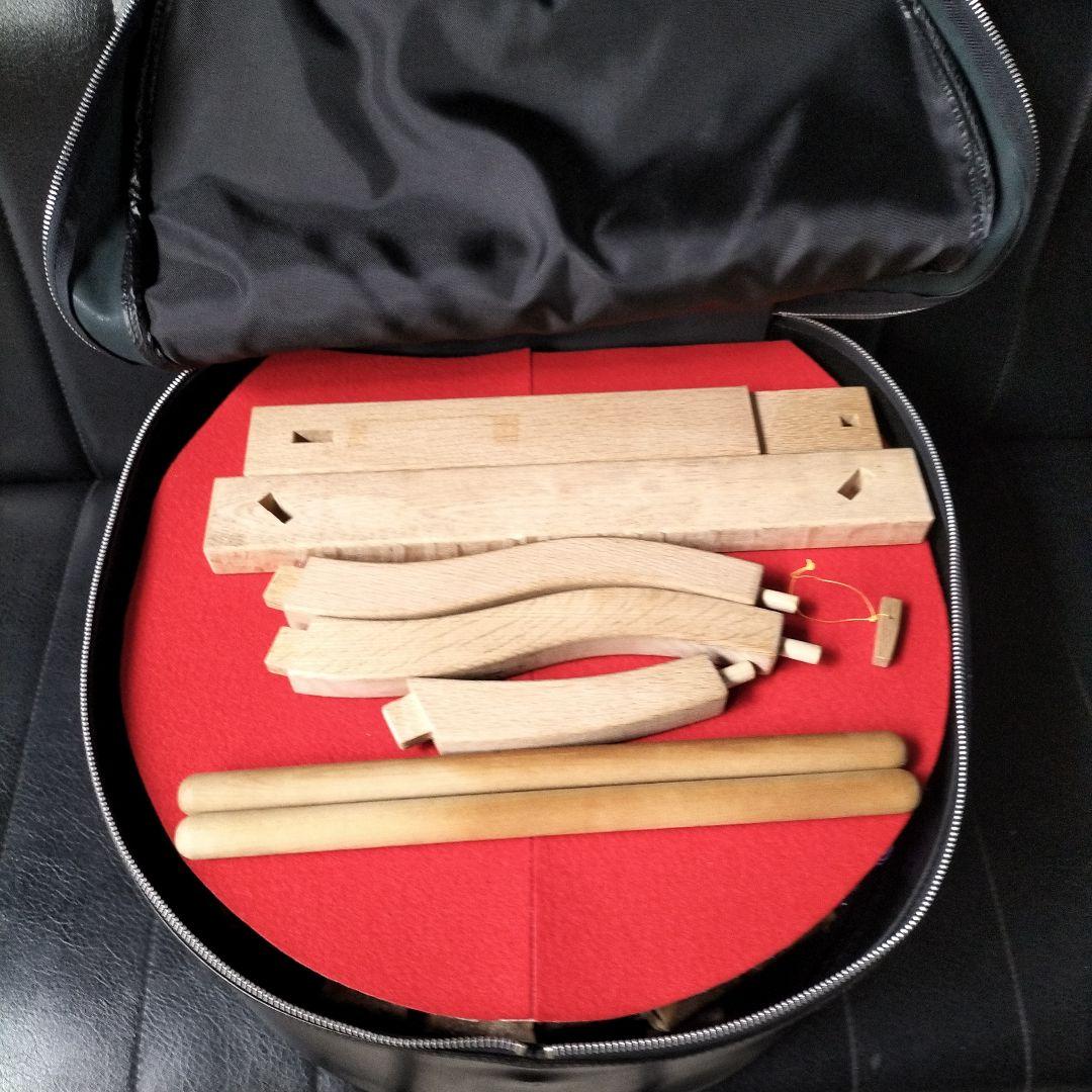 （良様ご依頼品）良品　平胴太鼓　太鼓台　バチ　ケース　中古品一式