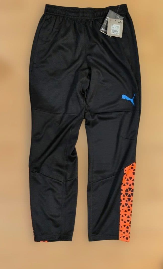 新品　サイズ160 PUMA ジュニア セットアップ 黒/オレンジ
