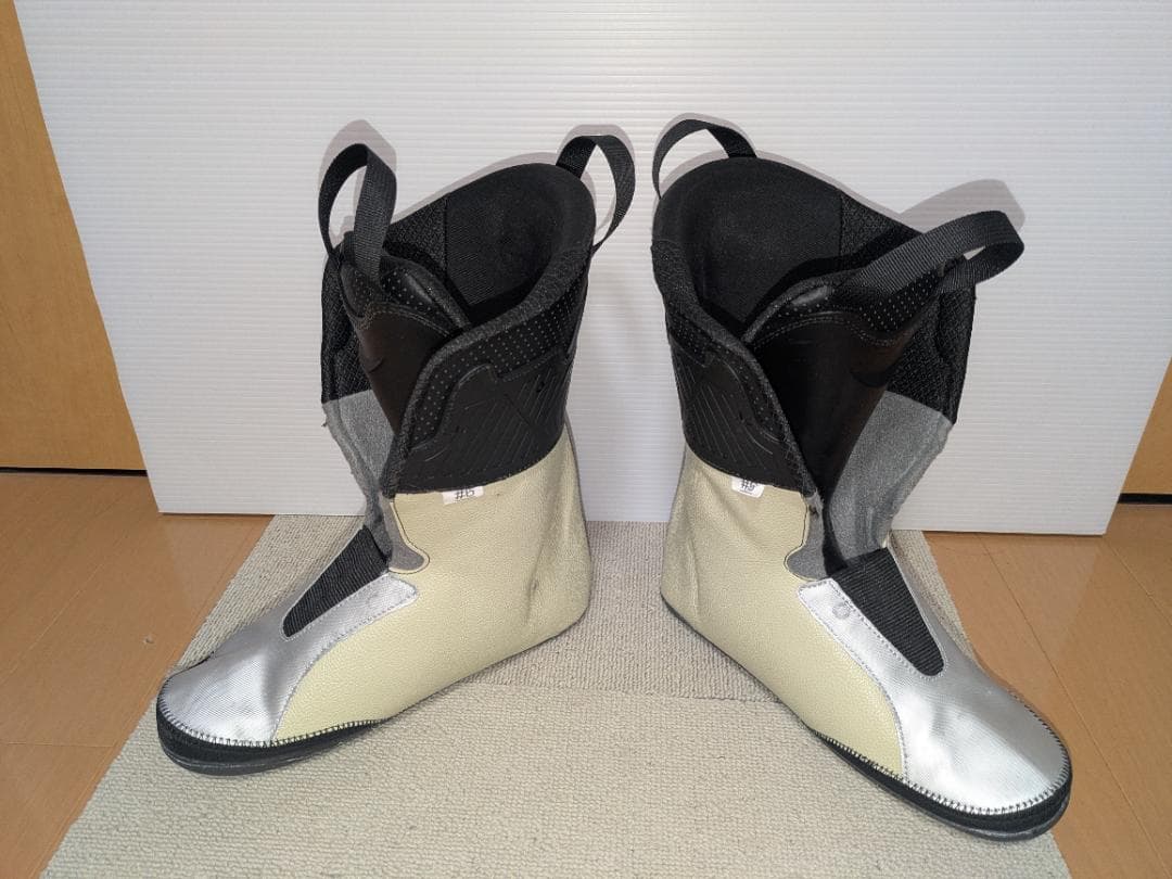 Bumps 8 25cm ラテブラウン x マットブラック