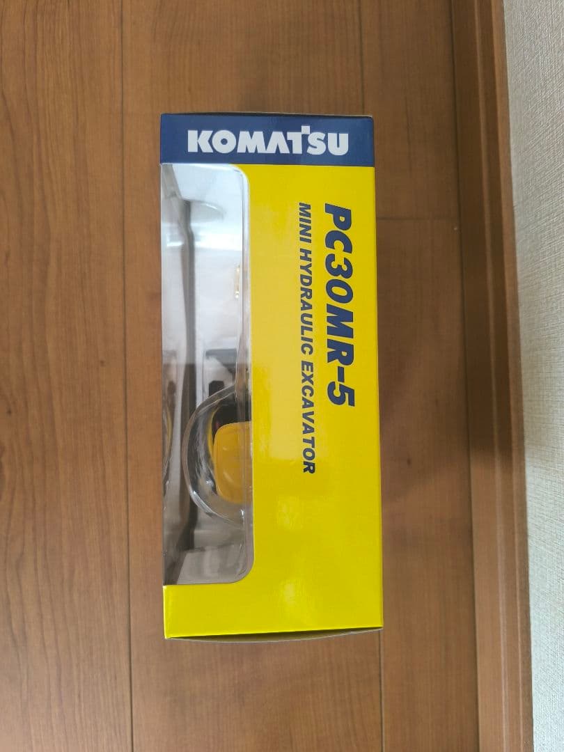 KOMATSU PC30MR-5 ミニ油圧ショベル 1:32