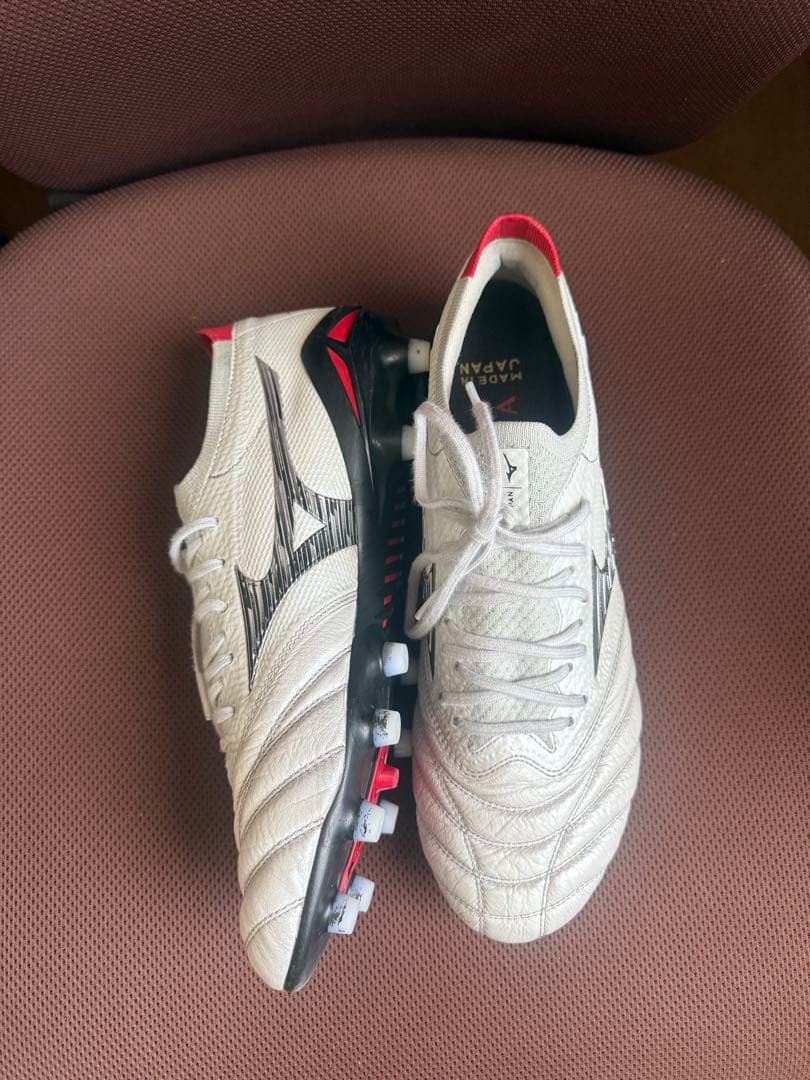 Mizuno Morelia neo4βホワイト　26.5 美品❗️