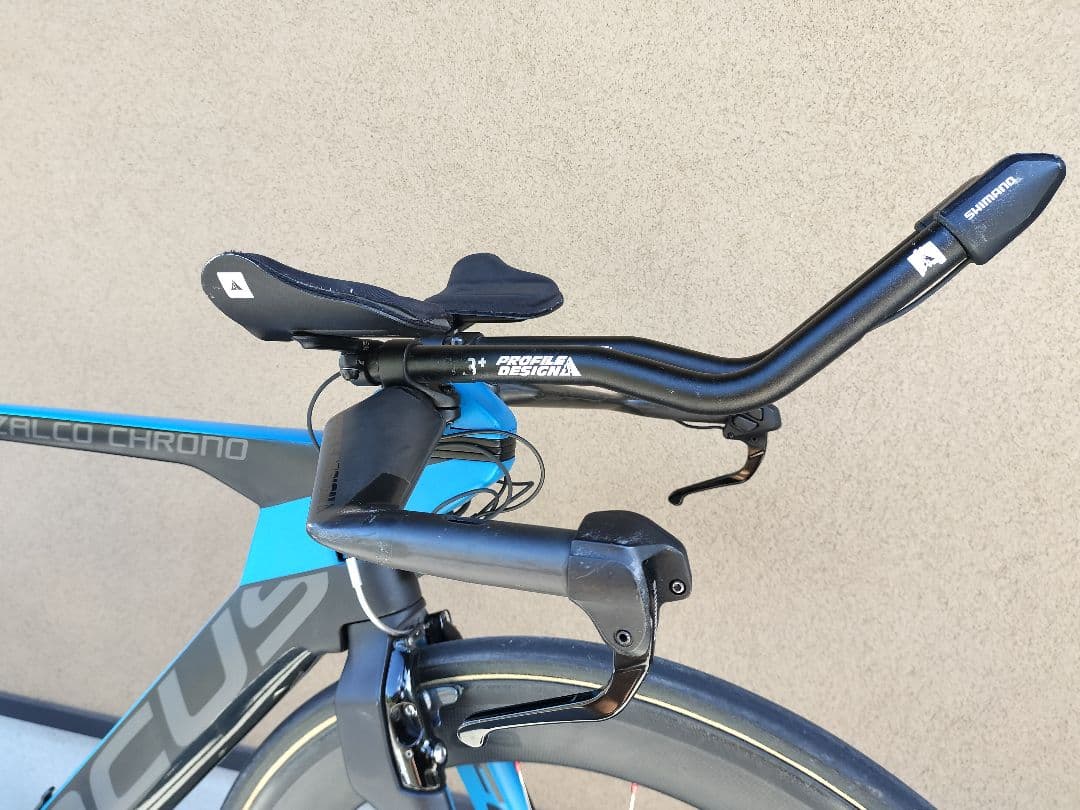 J*3様 FOCUS　トライアスロンバイク　shimano Di2