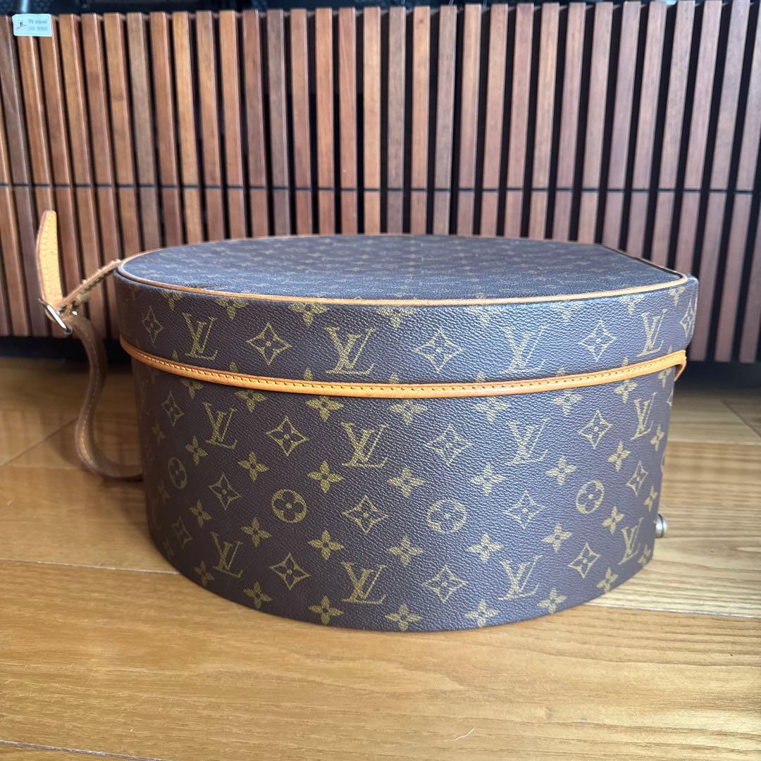 Louis Vuitton ケーキ箱 モノグラム帽子ケース