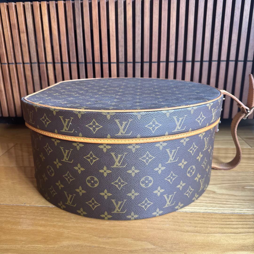 Louis Vuitton ケーキ箱 モノグラム帽子ケース