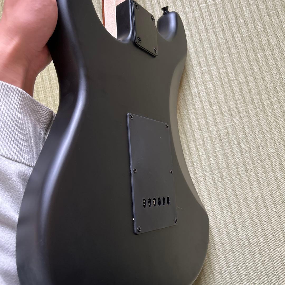 ブラック エレキギター ギターケース付き