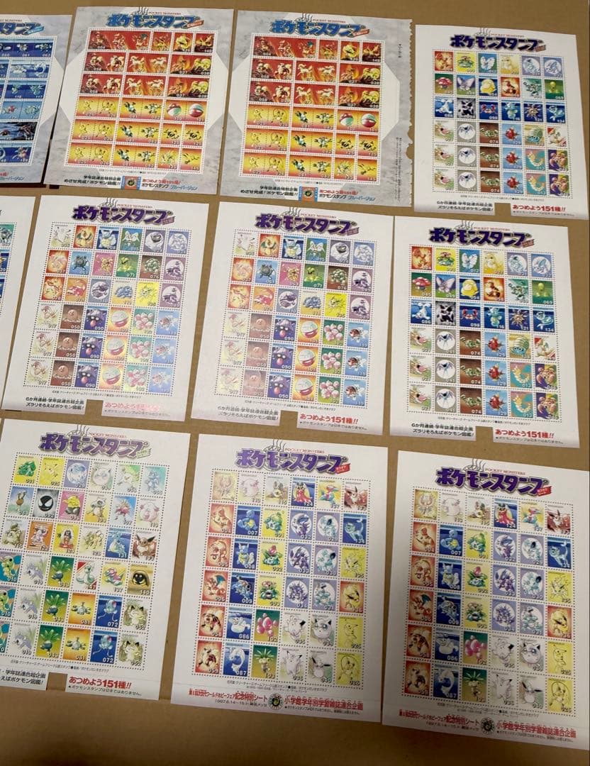美品 ポケモンスタンプ　大量まとめ　50シート ポスター ファイル 下敷 シール
