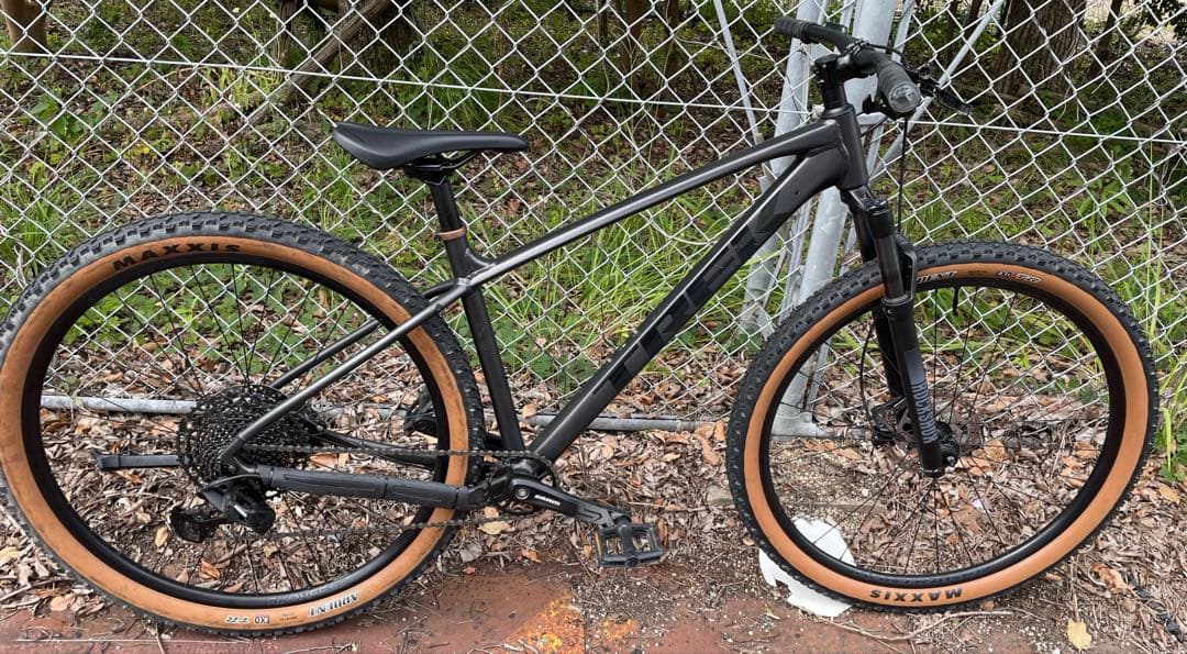 TREK自転車 トレック マーリン マウンテンバイク フロントタイヤホイール