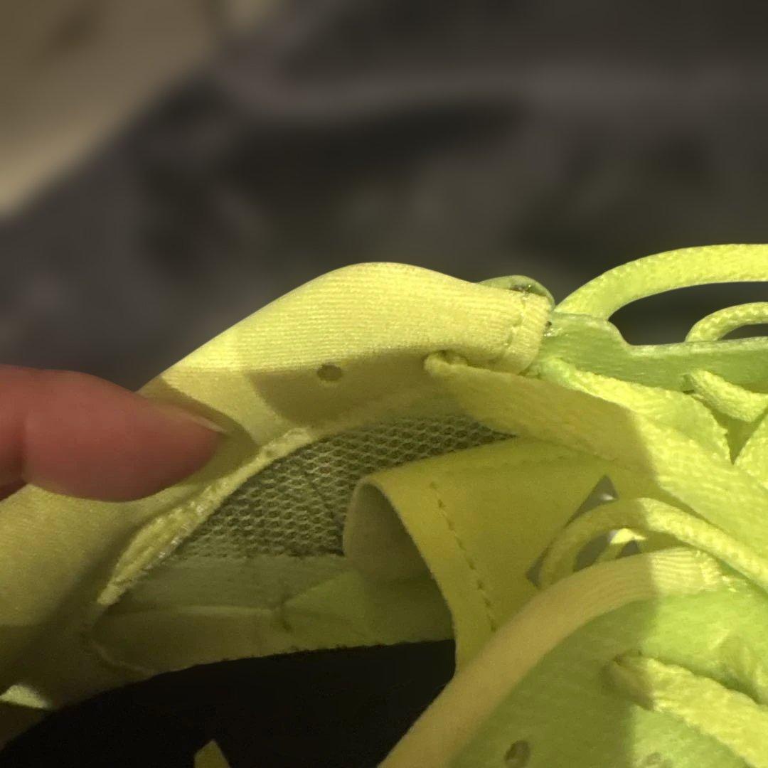 adidas スパイク・シューズ イエロー