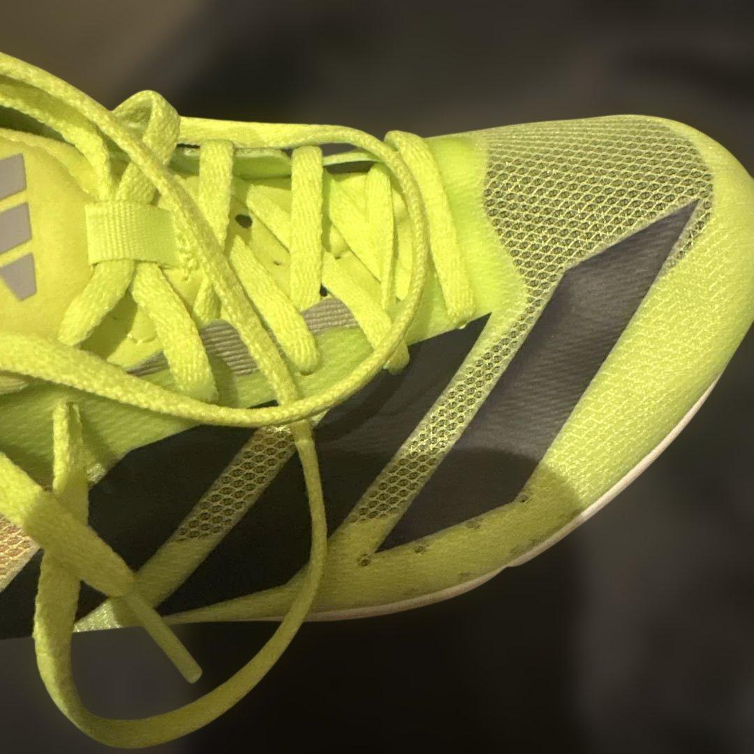 adidas スパイク・シューズ イエロー