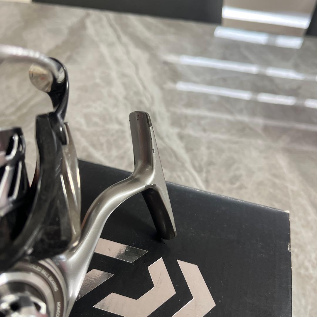 Daiwa SALTIGA BJ4000H スピニングリール