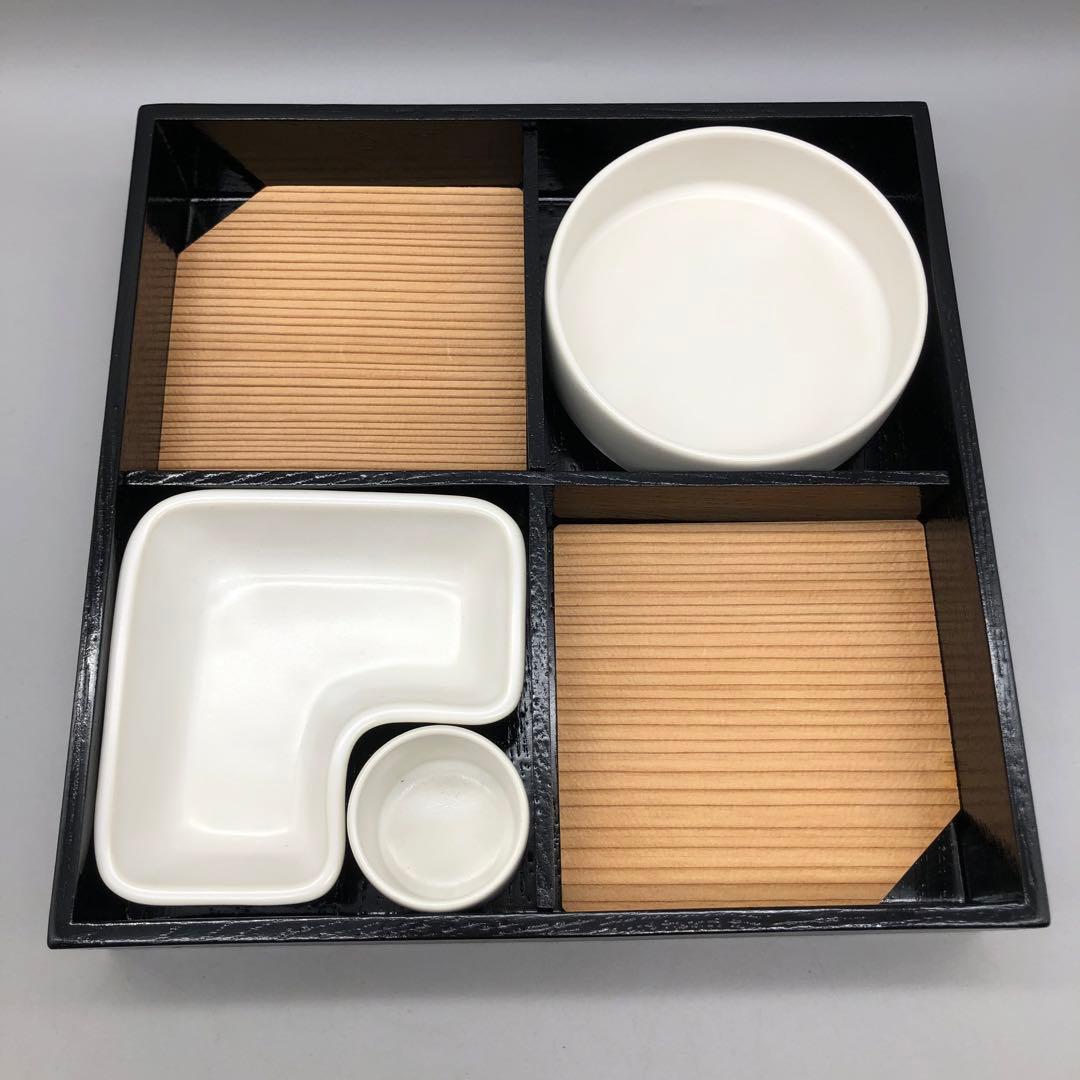 新品未使用京都旭漆工房漆塗り松花堂弁当箱仕切り器セットおもてなし懐石料亭料理4組