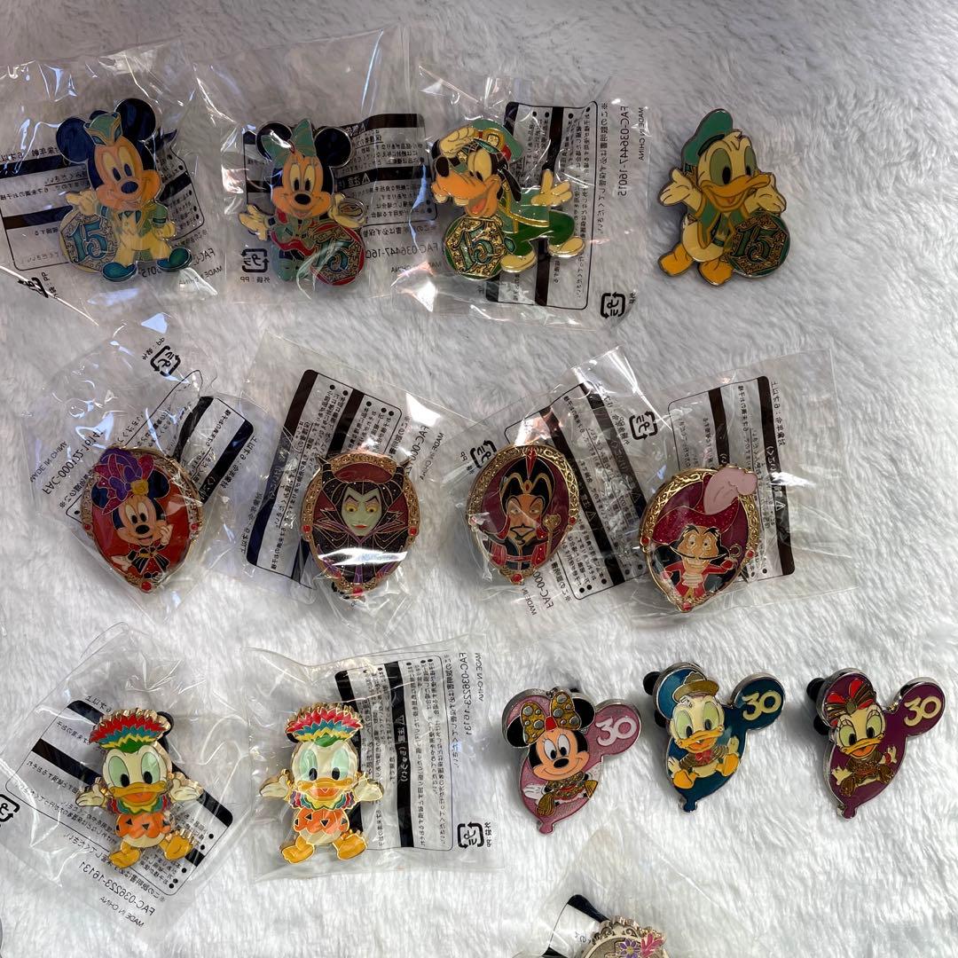 ディズニー キャラクター ピンバッジ 47個セット
