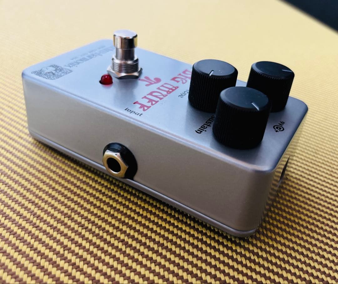 Electro-harmonix ram’s head big muff pi