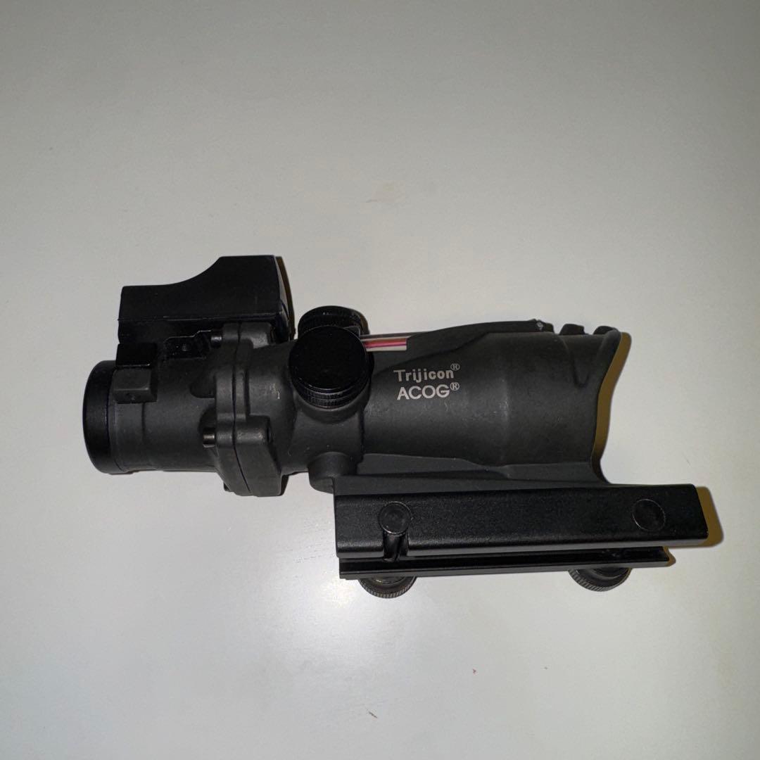Trijicon ACOG 照準器　光学サイト　サバゲー