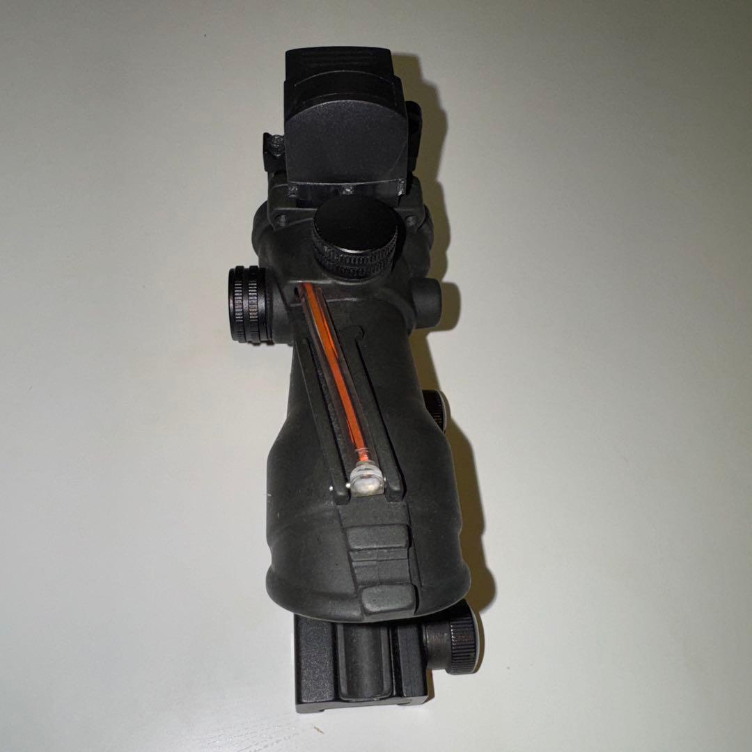 Trijicon ACOG 照準器　光学サイト　サバゲー