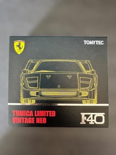 【未使用・TOMYTEC】フェラーリ F40（黄色）　Ferrari F40