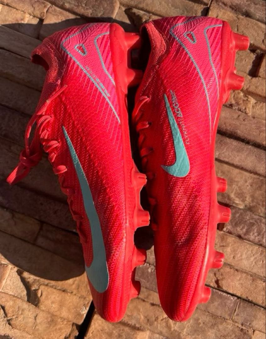 NIKE サッカースパイク マーキュリアルヴェイパー16ピンク