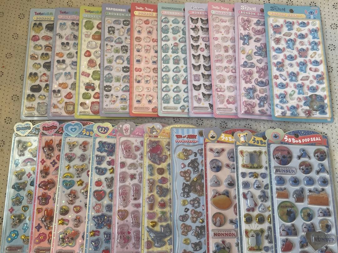 【国内正規品】サンリオ　ディズニー　たまごっち　ボンボンドロップシール他計30点