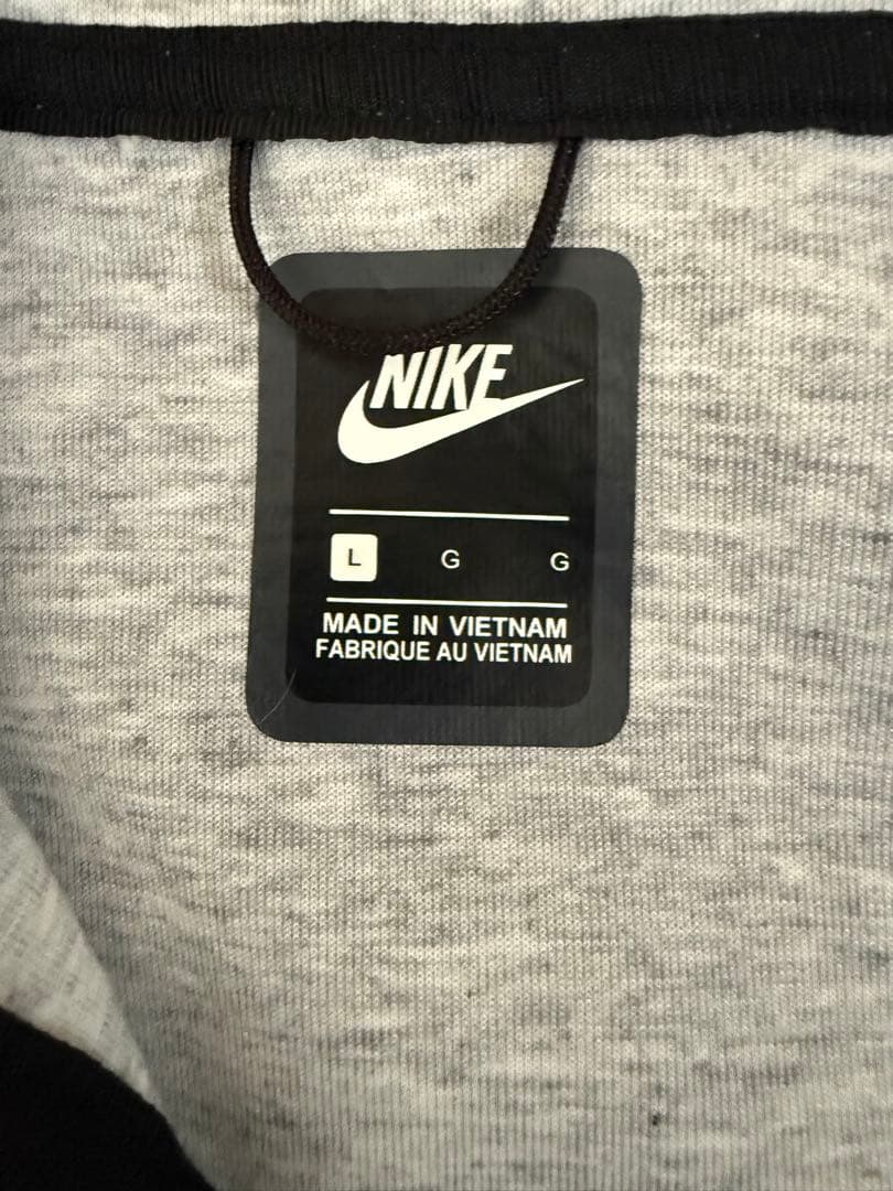 NIKEテックフリース　メンズS相当
