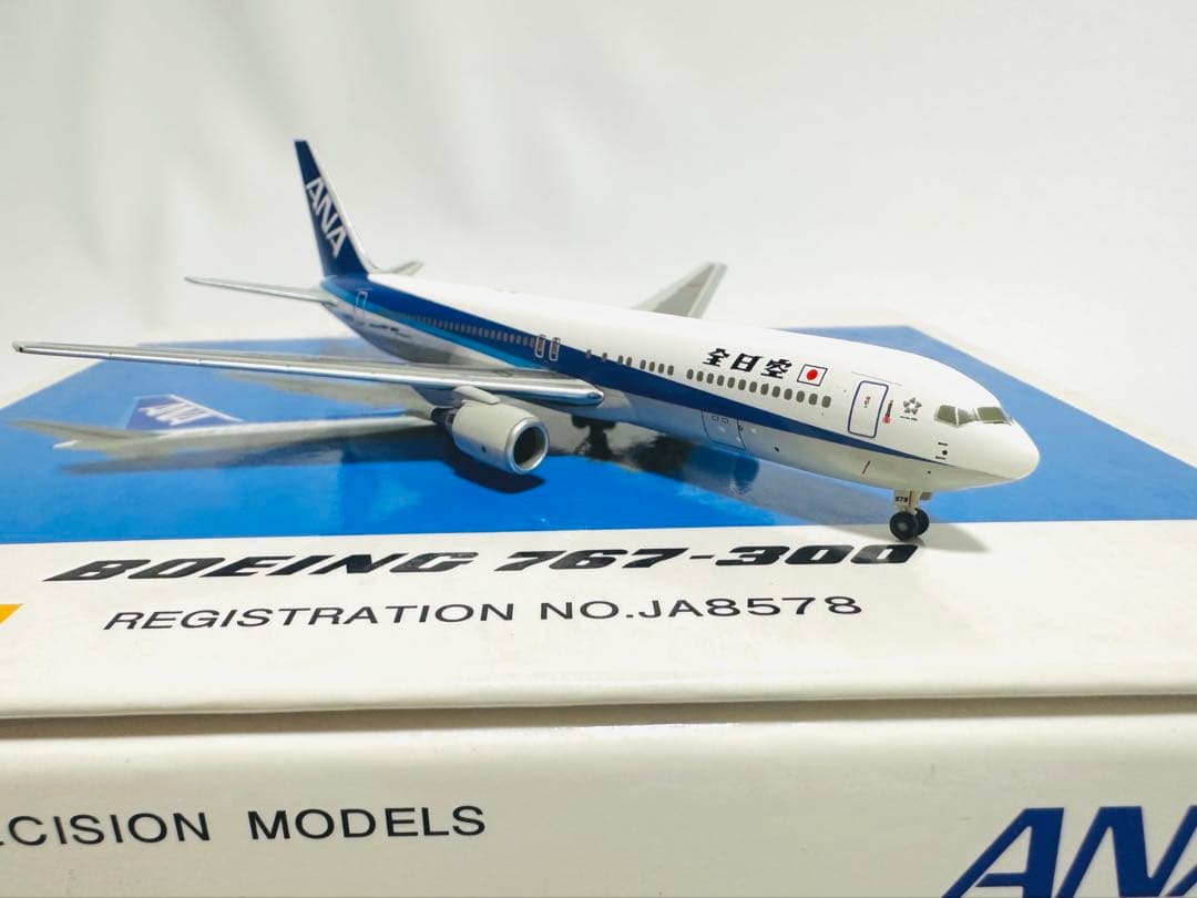 全日空商事1/400 ANA 767-300 モデル NH40016
