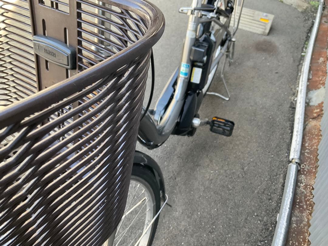 ヤマハ最新機種電動アシスト自転車pascheer26インチグレーアルミボディー