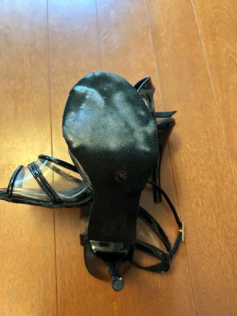 La Madrina 9cmヒール　オープントゥ　黒　エナメル　タンゴ　社交
