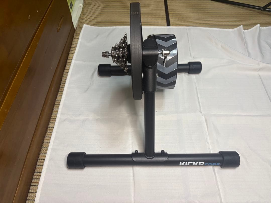 Wahoo KICKR CORE ローラー台　11速スプロケ付き