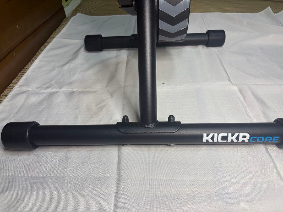 Wahoo KICKR CORE ローラー台　11速スプロケ付き