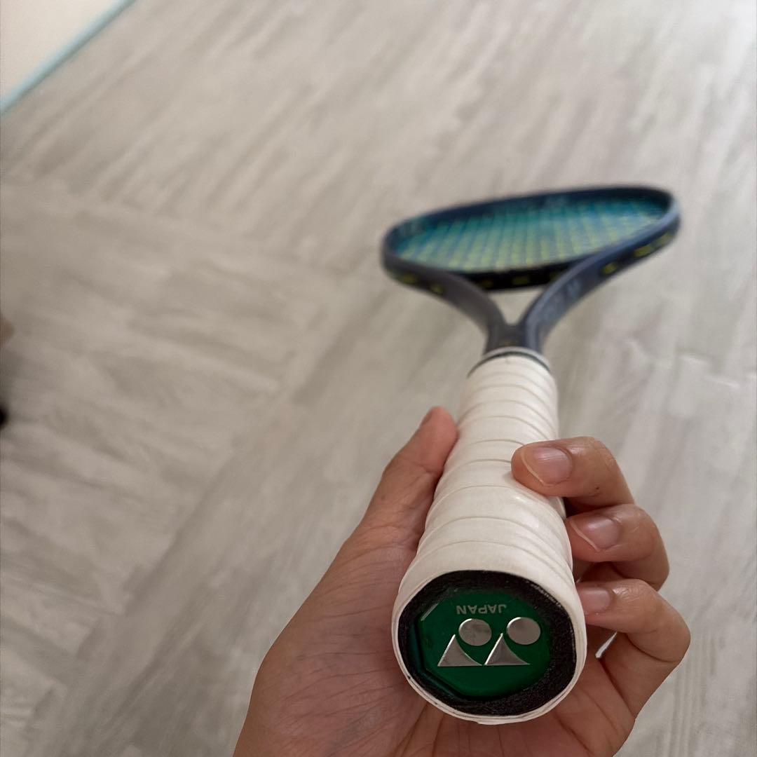 YONEX VOLTRAGE 5V（4/6 21:30まで出品）