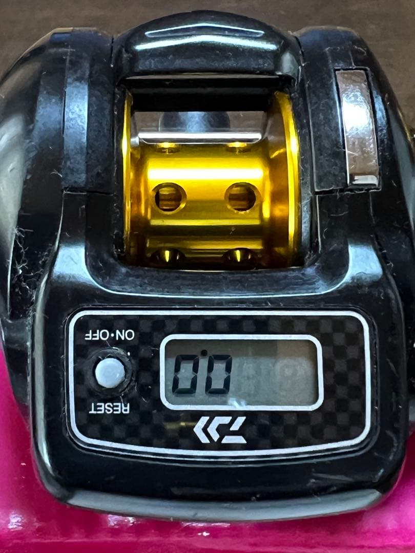DAIWA LIGHT GAME ICV 150H-L リール