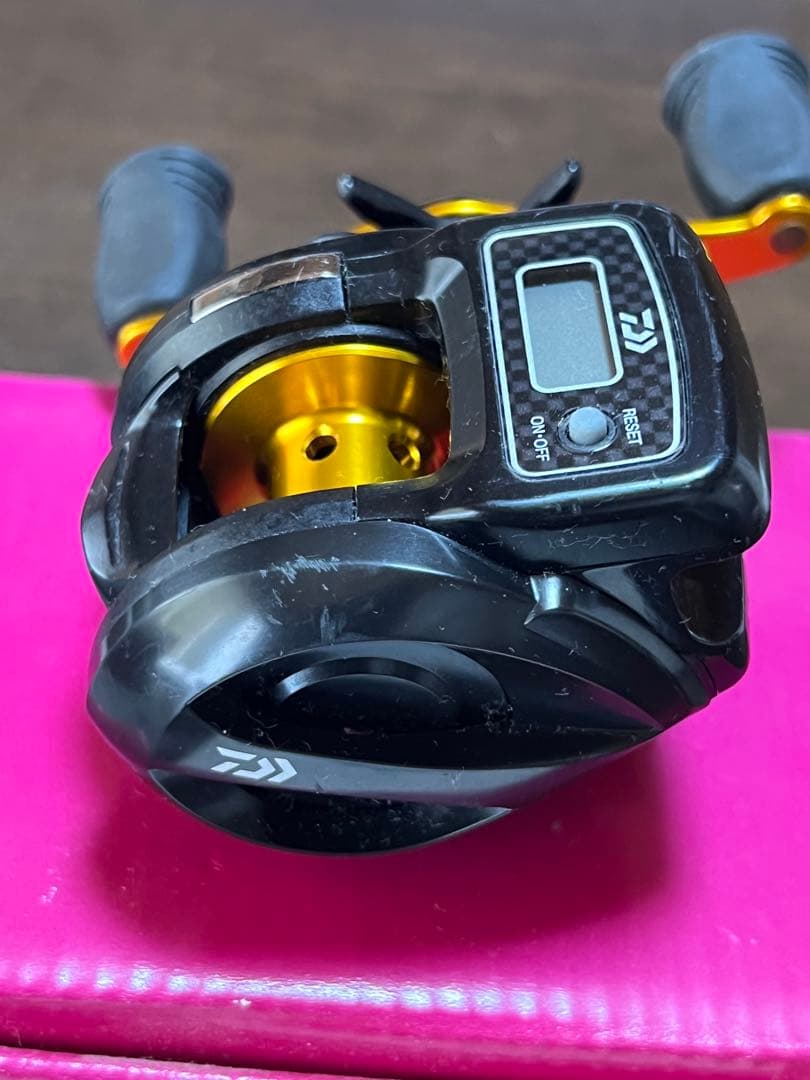 DAIWA LIGHT GAME ICV 150H-L リール