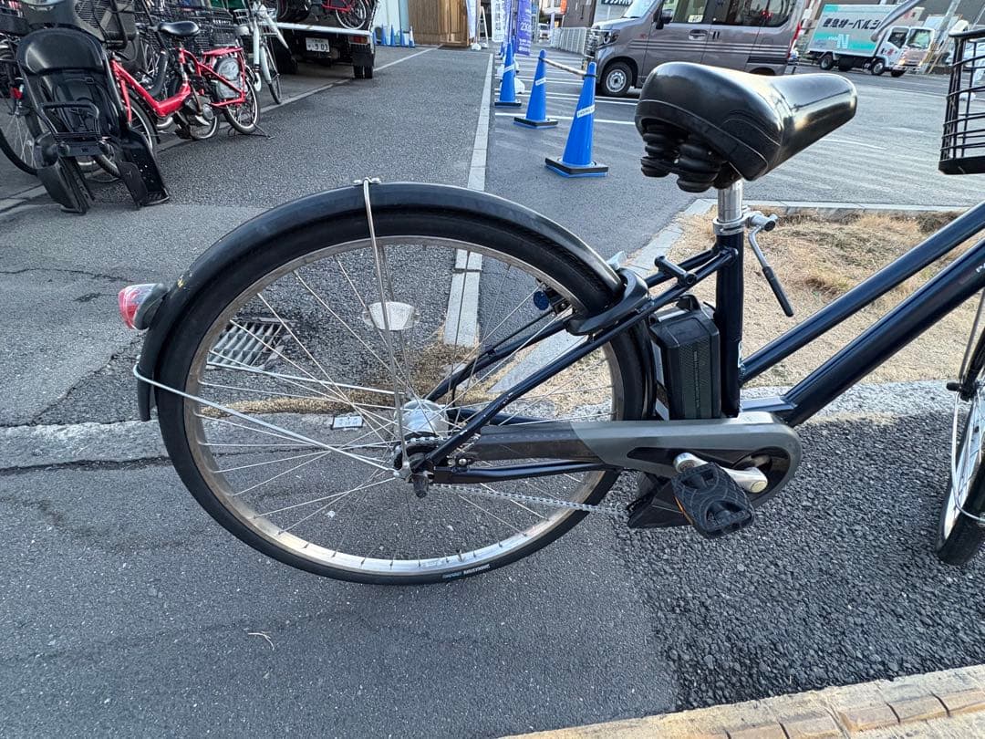中古27インチ電動アシスト自転車　8.7Ah 大阪　032