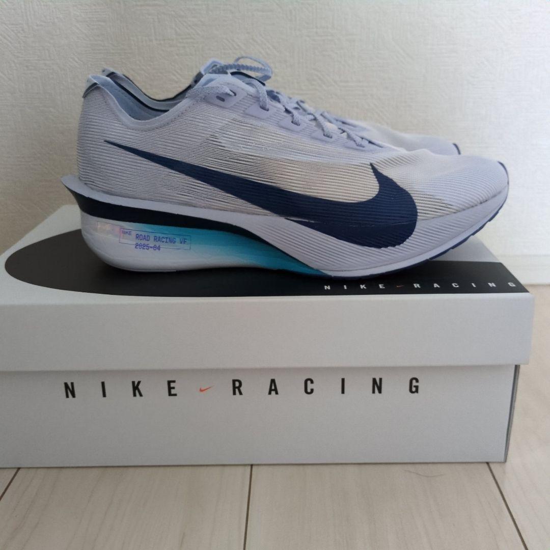 【完売超人気モデル】ナイキ ヴェイパーフライ4