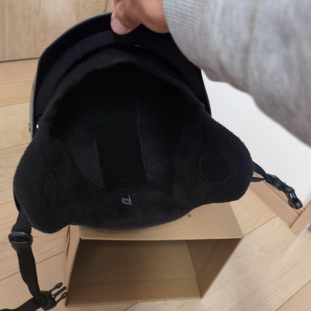 スノーボード　ヘルメット　バーンbern インナーBoA調節付き耳付きグレー