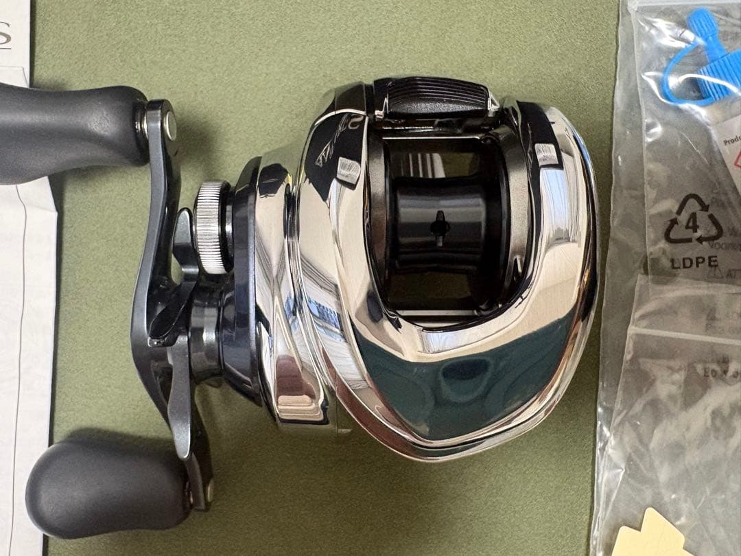 美品 SHIMANO 19ANTARES HG 右ハンドル