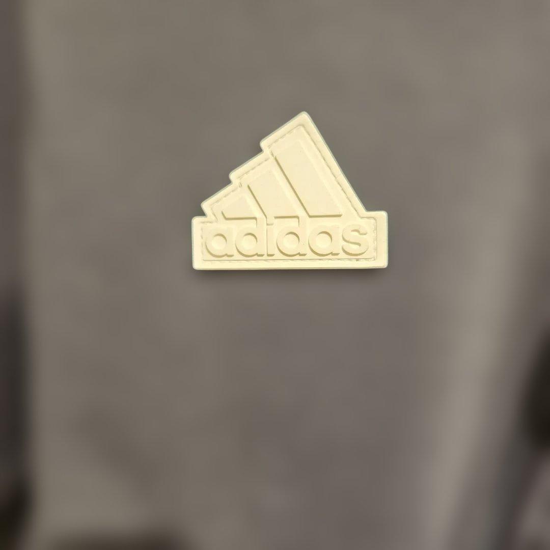 新品未使用　adidas フルジップジャケット ネイビー