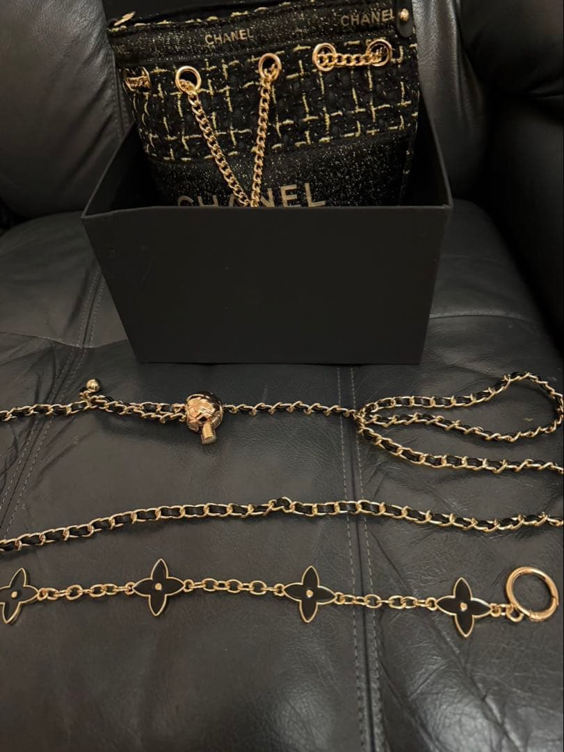 非売品　ノベルティ　CHANEL ラメ　カバン　ゴールドチェーン　新品　未使用